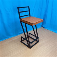 Полубарный стул Лофт Nova с деревянным сиденьем