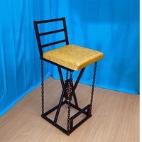Полубарный стул Лофт на цепях с деревянным сиденьем
